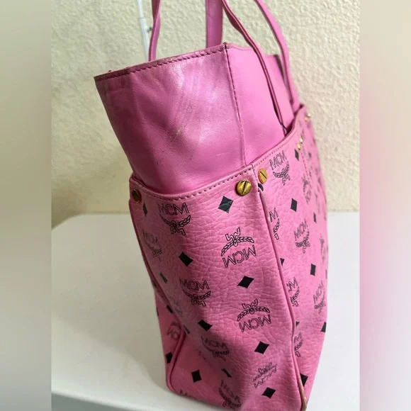 MCM Vibrant Pink Logo large Tote - Picture 12 of 15
